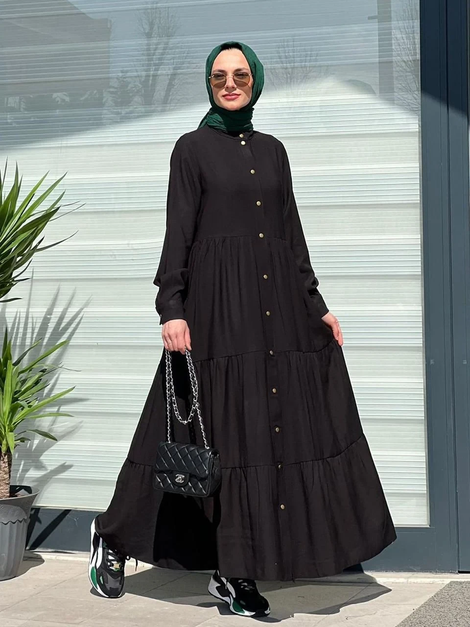 Lilya Black Dress